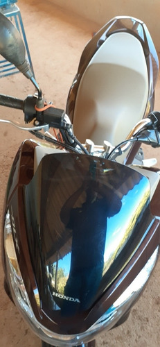 Imagem 2 de 7 de Honda Pcx Dlx