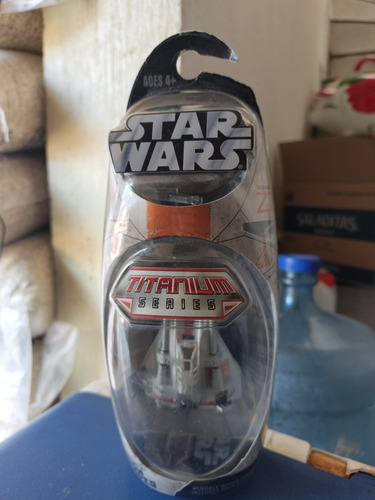 Star Wars Snow Speeder Titanium Series (Usado)