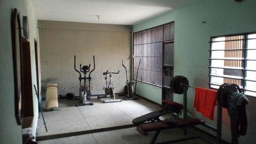 Imagen 7 de 30 de Casa En Venta En Barquisimeto. Zona Centro, Selena Pacheco Tlf. 04245197639. Cód. 22-5124. Lara, Venezuela