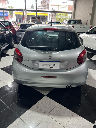 Peugeot 208 1.6 Active
