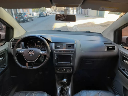 Volkswagen Suran 1.6 Highline Msi 110cv