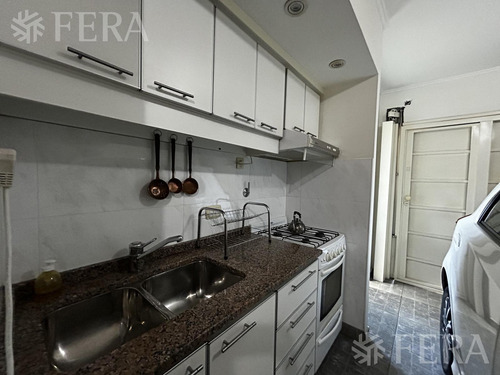 Venta Casa De 5 Ambientes Con Patio Y Cochera En Wilde