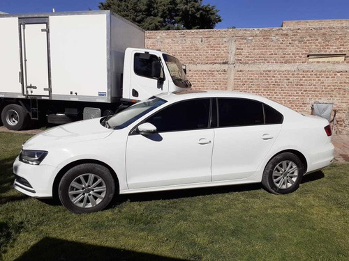 Volkswagen Vento 2.0 Advance 115cv 2015