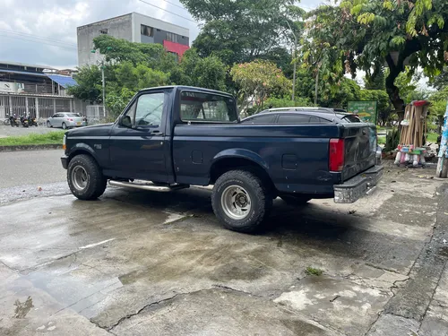 Ford F-150 5.0 Xl 195 hp 4x2