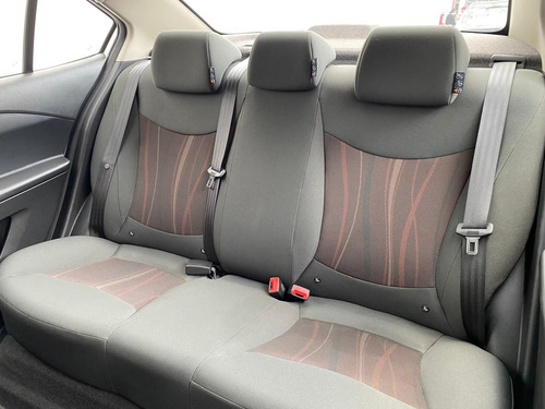 Chevrolet Aveo 1.5 Ls Mt