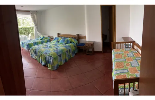 Rhbr-11857 Casa De 2 Niveles ( Poblado, Sector San Lucas)