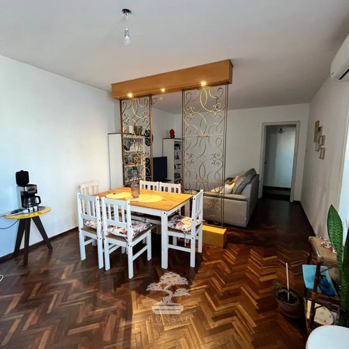 Venta Apartamento 2 Dormitorios Centro Montevideo V