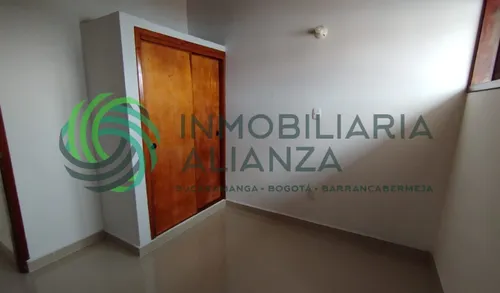 Casa En Arriendo En Altos De Cabecera. Cod A16991