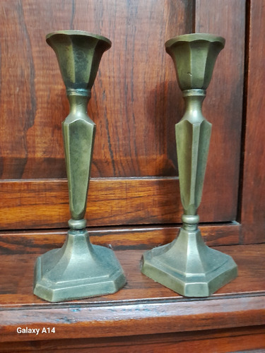 Candelabros De Bronce. Vendo Los Dos