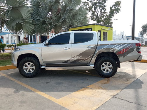 Mitsubishi L200