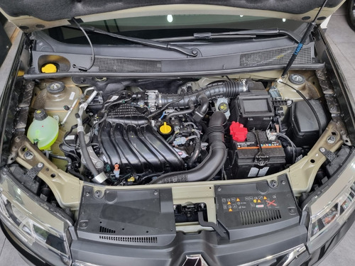 Imagen 13 de 15 de Renault Logan Zen 1.6 (mja)