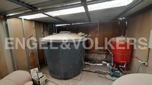 Venta De Hostal Funcionando Con Casa Amoblada En Parcela.