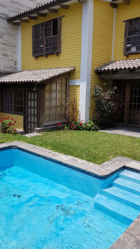 Casa Con Piscina, Jardines Y Oficina De Trabajo Remoto