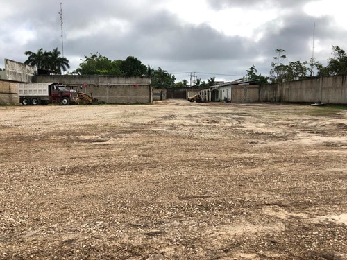 Imagen 1 de 7 de Venta Terreno A Cuadra Y Media De Ave Colegios, Cancun