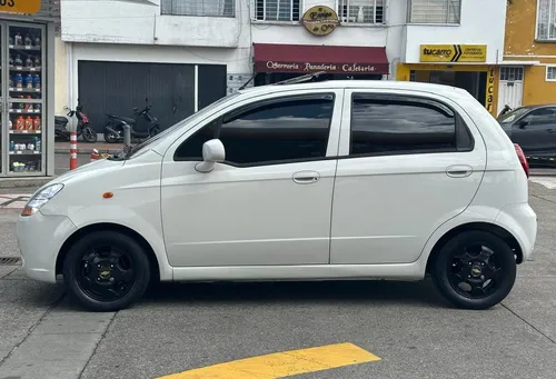 Chevrolet Spark 1.0 Go