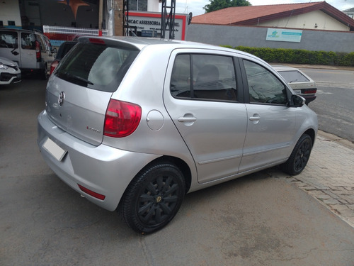 Imagem 4 de 11 de Volkswagen - Fox 1.6 Mi I-motion 8v 2014 Novo