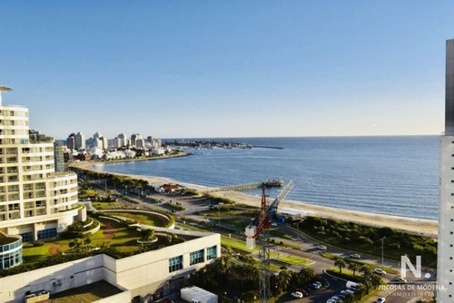 Venta De Apartamento 2 Dormitorios En Punta Del Este, Uruguay 