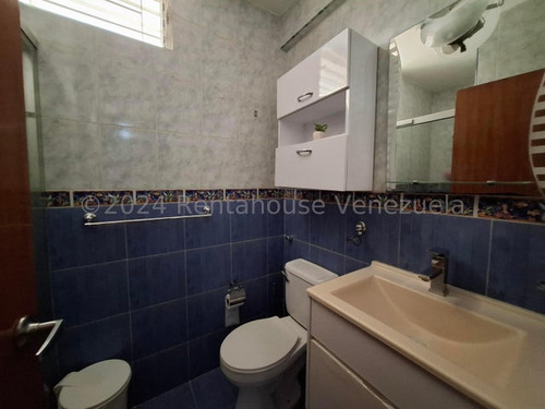 En La Avenida Caracas Principal Del Limon Apartamento Moderno En Venta En Piso Bajo Maracay 24-28983 Holder