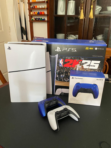 Ps5 Slim Dos Controles + Juegos (Usado)