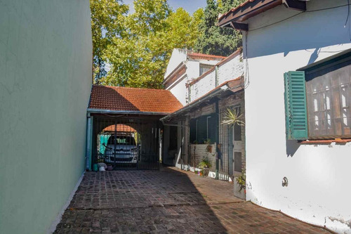 Casa En Venta Adrogue-ideal Inversor-lote 870 M2