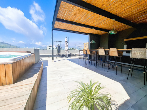 En Venta Departamento Tríplex En Vitacura
