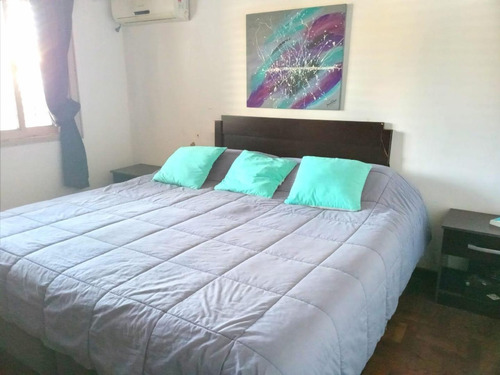 Imagen 9 de 14 de Casa Con Ambientes Amplios, C/pileta
