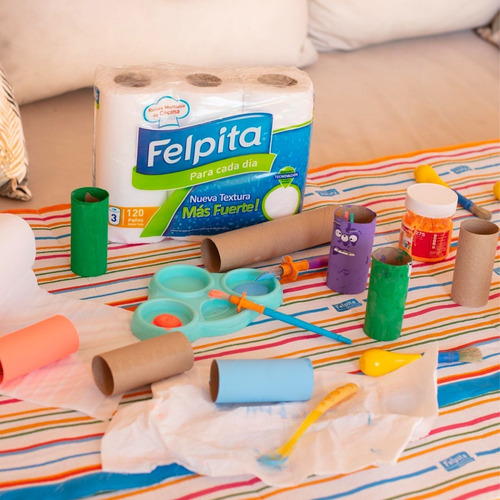 Imagen 6 de 10 de Rollo De Cocina Felpita Doble Hoja Mas Fuerte X3 Rollos