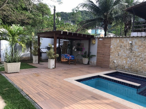 Casa De Condomínio À Venda Na Rua Bela Floresta, Vargem Pequena, Rio De Janeiro - Rj - Liv-11660