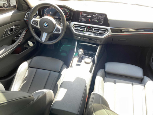 Imagen 13 de 14 de Bmw Serie 3 2019 3.0 330i Sedan Sport Line 252cv
