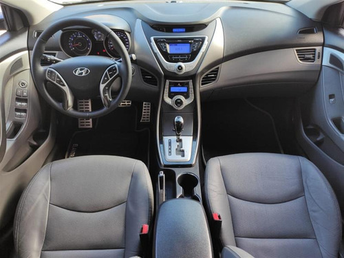 Hyundai Elantra 1.8 Gls Gas. Automático 2011/2012