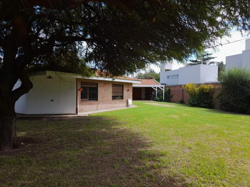 Casa En Venta, Oportunidad, Potencial Comercial Granja De Funes, Zona Norte, Córdoba