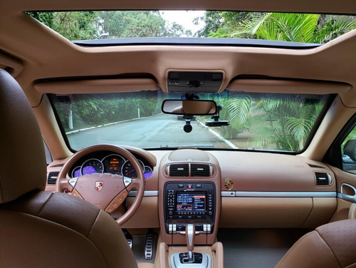 Porsche Cayenne Branca