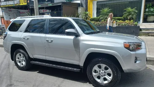 Toyota 4Runner 4.0 4Runner Sr5