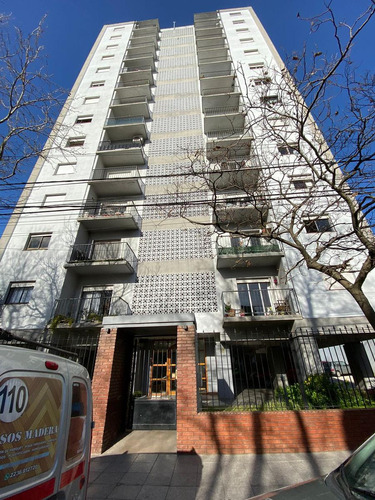 Departamento En Venta - 3 Dormitorios 1 Baño - Cochera - 82mts2 - Don Bosco, Mar Del Plata