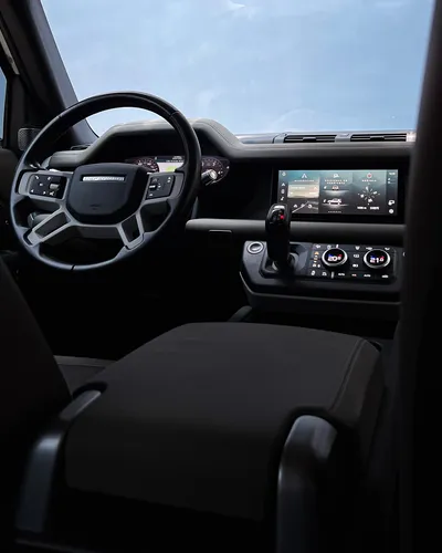 Land Rover Defender S 2020