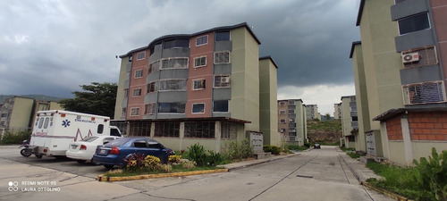 Apartamento En La Sabana Piso Medio