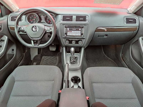 Imagem 6 de 15 de Volkswagen Jetta Comfortline Tiptronic 2.0 Flex Aut.