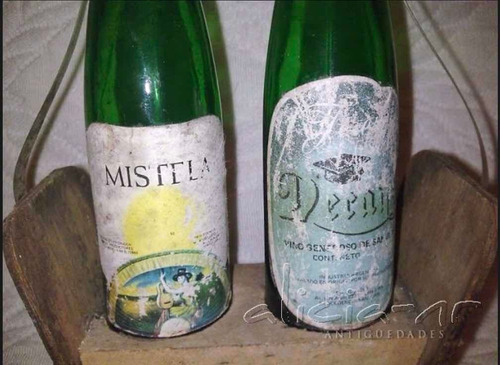 Botellas Miniaturas Mistela Y Jerez Caja De Madera Antiguas