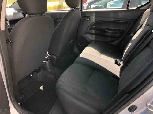 Dodge Attitude 2017 4p Sxt L4/1.2 Man