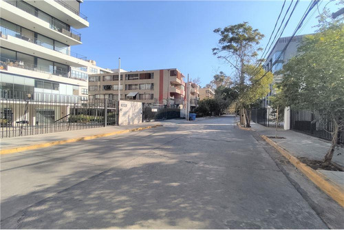Imagen 15 de 15 de Departamento En Venta 4 D+3b+e, Providencia