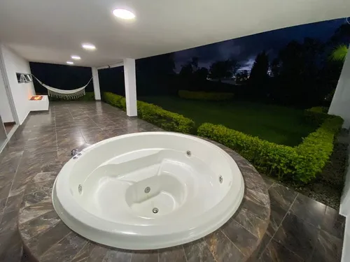 Finca En Venta Ubicada En Rionegro Sector Llanogrande (24851).