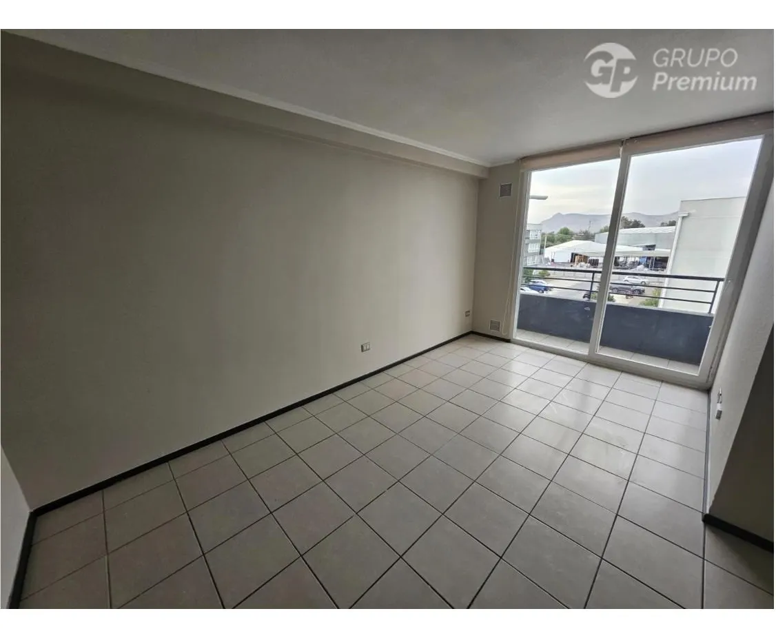 Imagen 2 de 19 de Departamento En Venta De 3d+1b+1bod En Quilicura