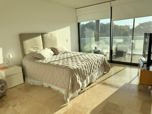 ¡imponente Housing Tipo Casa, Con La Comodidad De Un Depto!