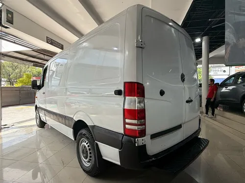 Mercedes-Benz Sprinter Cargo van larga