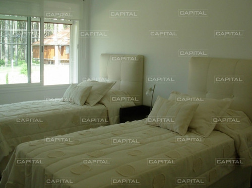 Excelente Casa De 3 Dormitorios En Playa Brava - Ref: 27242