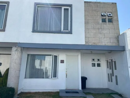 Casa En Renta En Valle De Encinos