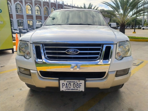 Imagen 2 de 13 de Ford Explorer
