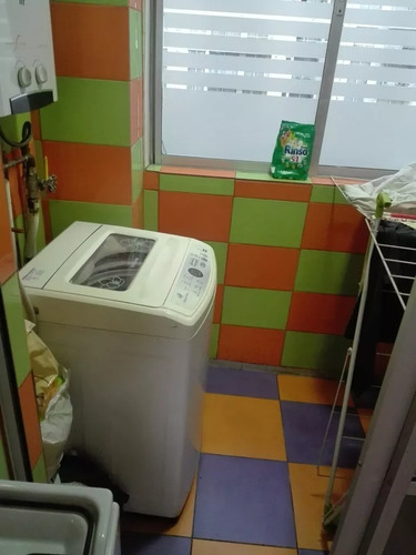 Excelente Departamento A Dos Cuadras Del Metro Santa Lucía
