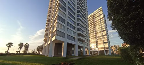 Excelente Departamento Remodelado Con Amplia Vista Al Mar