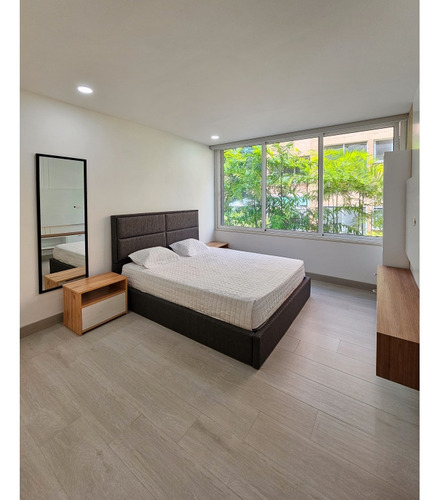 Apartamento En Alquiler 160 M2 - Urb. Campo Alegre